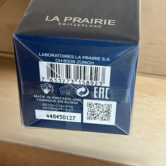 SEALED in box. La Prairie Skin Caviar Liquid Lift Serum 1.7 oz. MSRP $785 - Picture 3 of 3